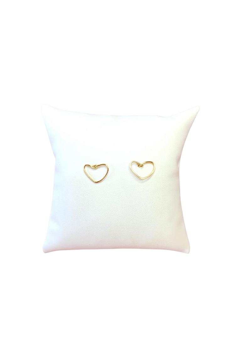 Stud Hearts In Gold - Gold