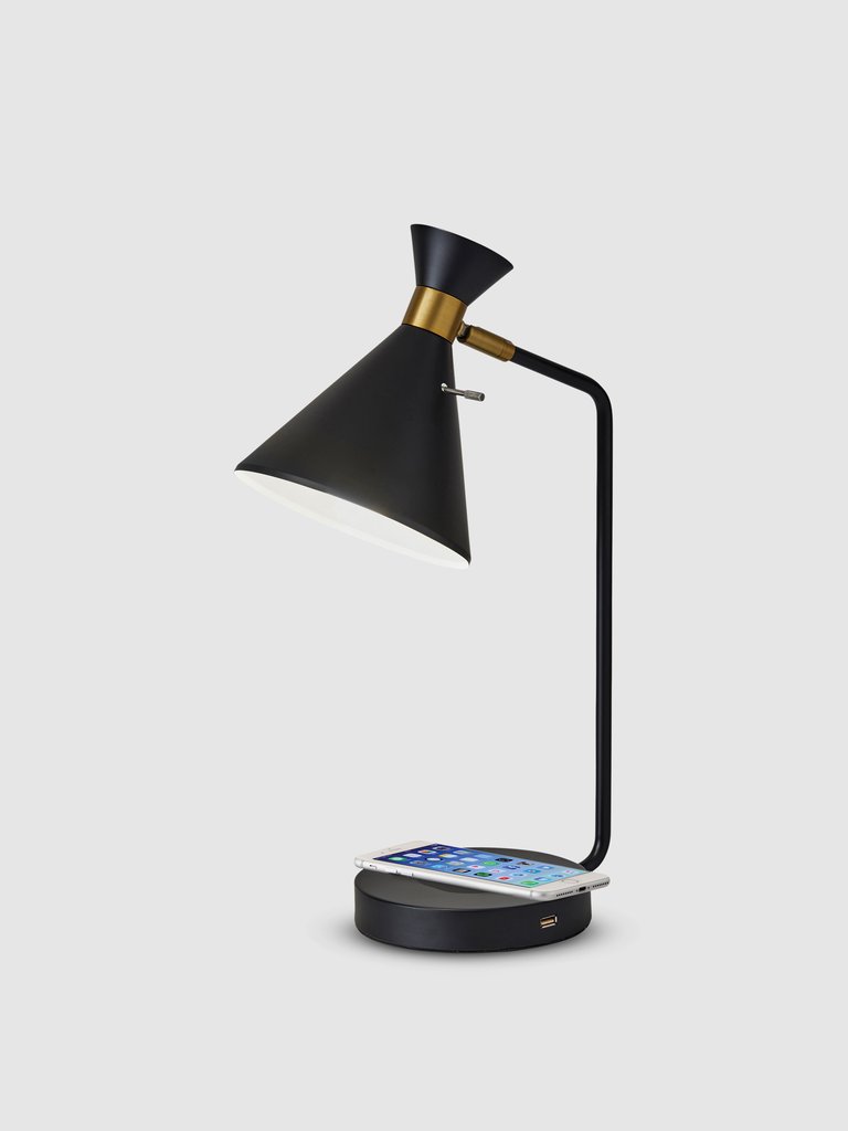 Maxine AdessoCharge Desk Lamp