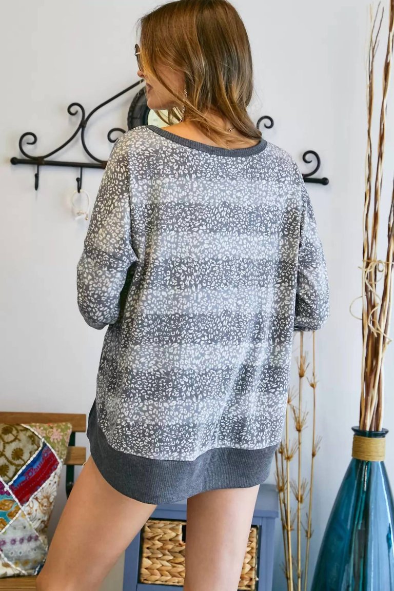 Cheetah V Neck Loose Fit Top Plus In Grey