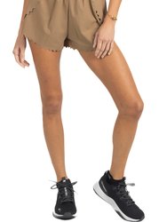 Chloe Romantic Scalloped Detailing Shorts In Soft Brown