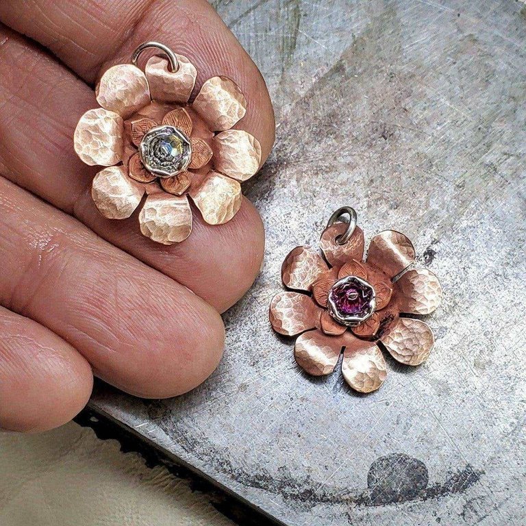 Copper Crystal Flower Spinner Necklace