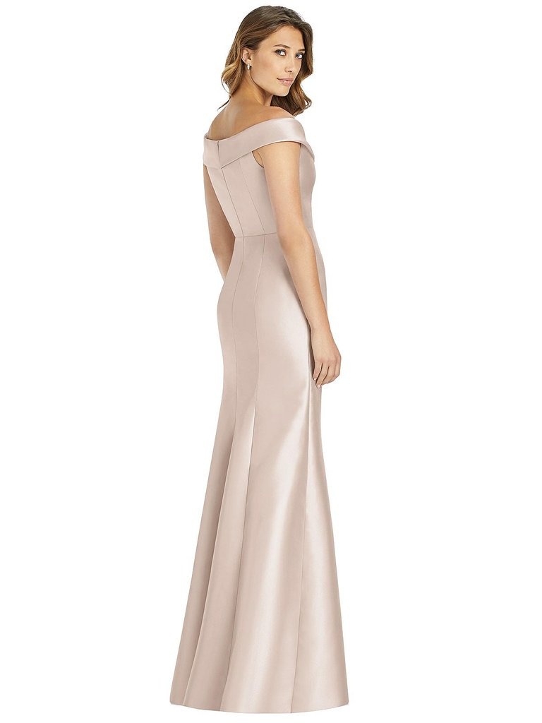 Off-the-Shoulder Cuff Trumpet Gown With Front Slit - D760