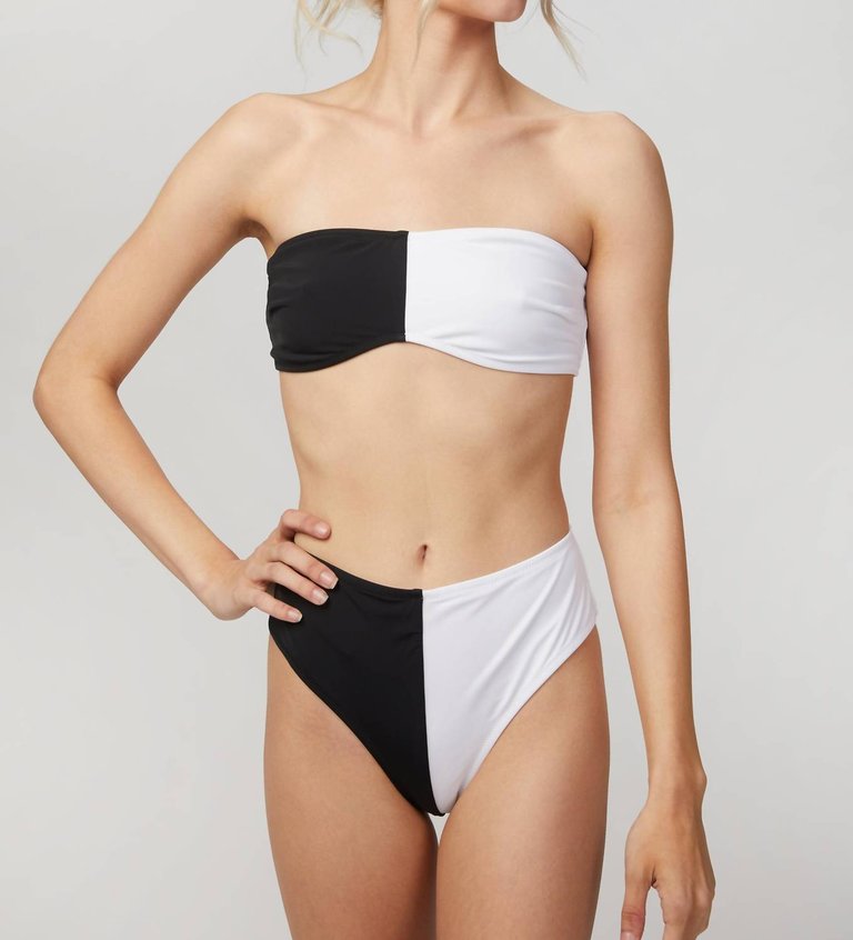 Clio Bikini Top In Black/white - Black/White