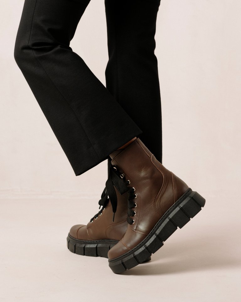 Can Can Combat Boots - Coffee Brown