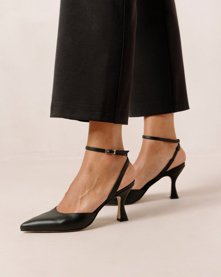 Cinderella Leather Pumps - Black