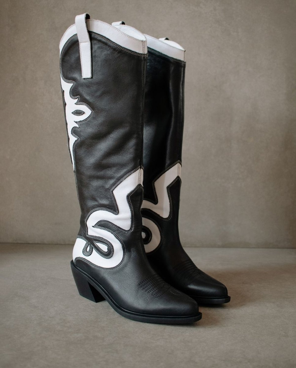 ALOHAS Black White Mount Dallas Boots Verishop