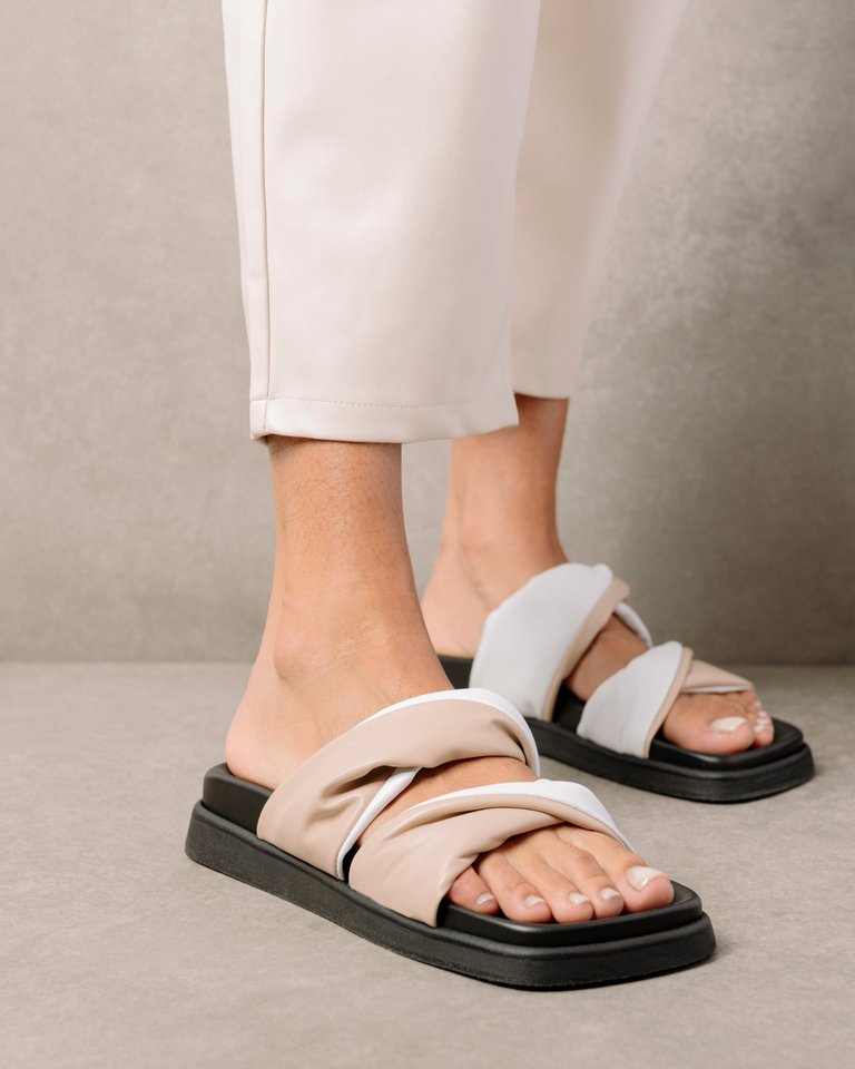 Shaka Bicolor Sandal