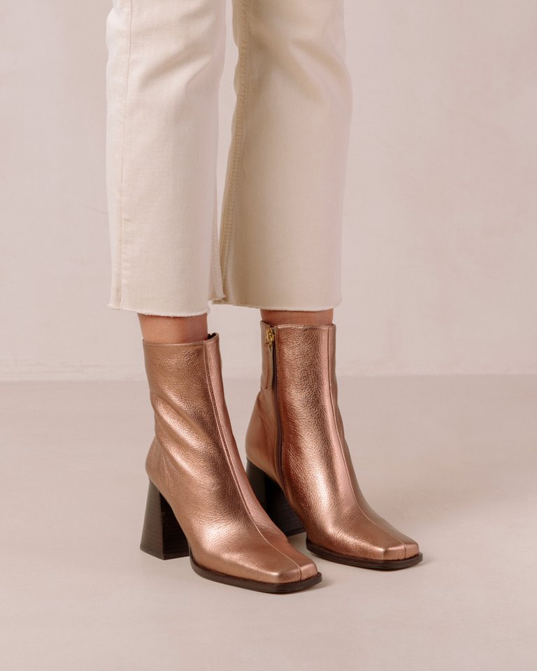 South Shimmer Boots - Shimmer Quartz Pink
