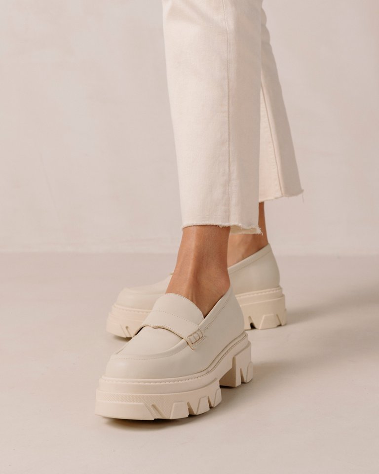 Trailblazer Leather Loafers - Ivory