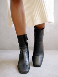 West Leather Boots