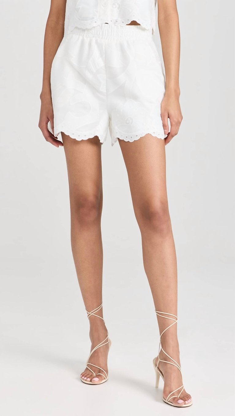 Finley Shorts In White - White