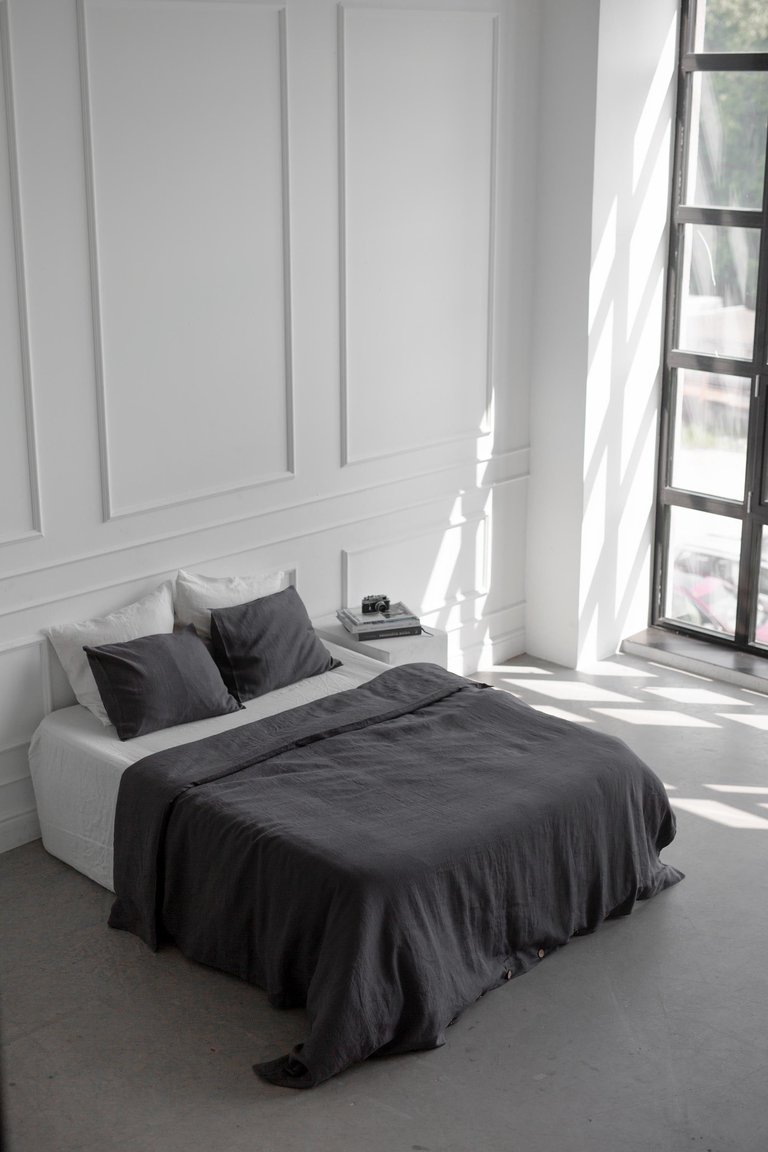 Linen bedding set in Charcoal - Charcoal