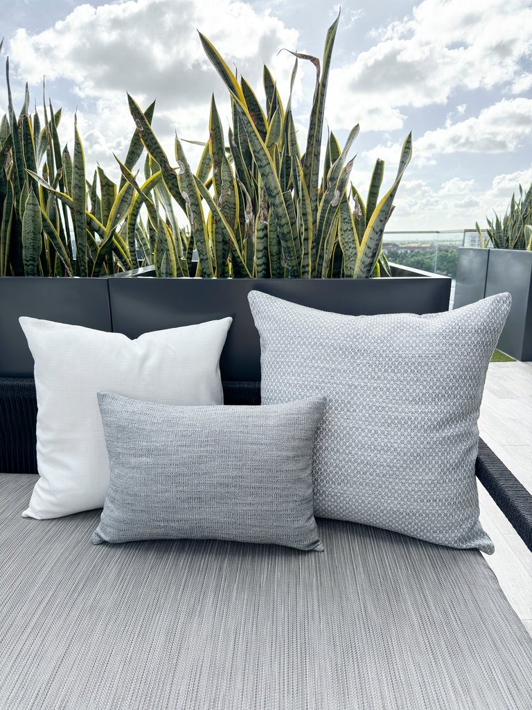 Seaside Smooth Grey Indoor And Outdoor Pillow - Grey/White