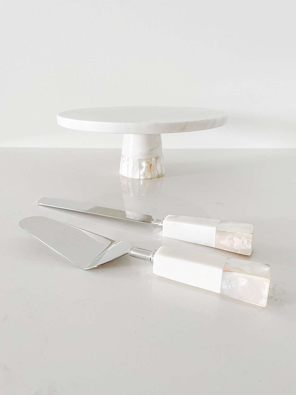 Marble cake stand - White/Marble - Home All