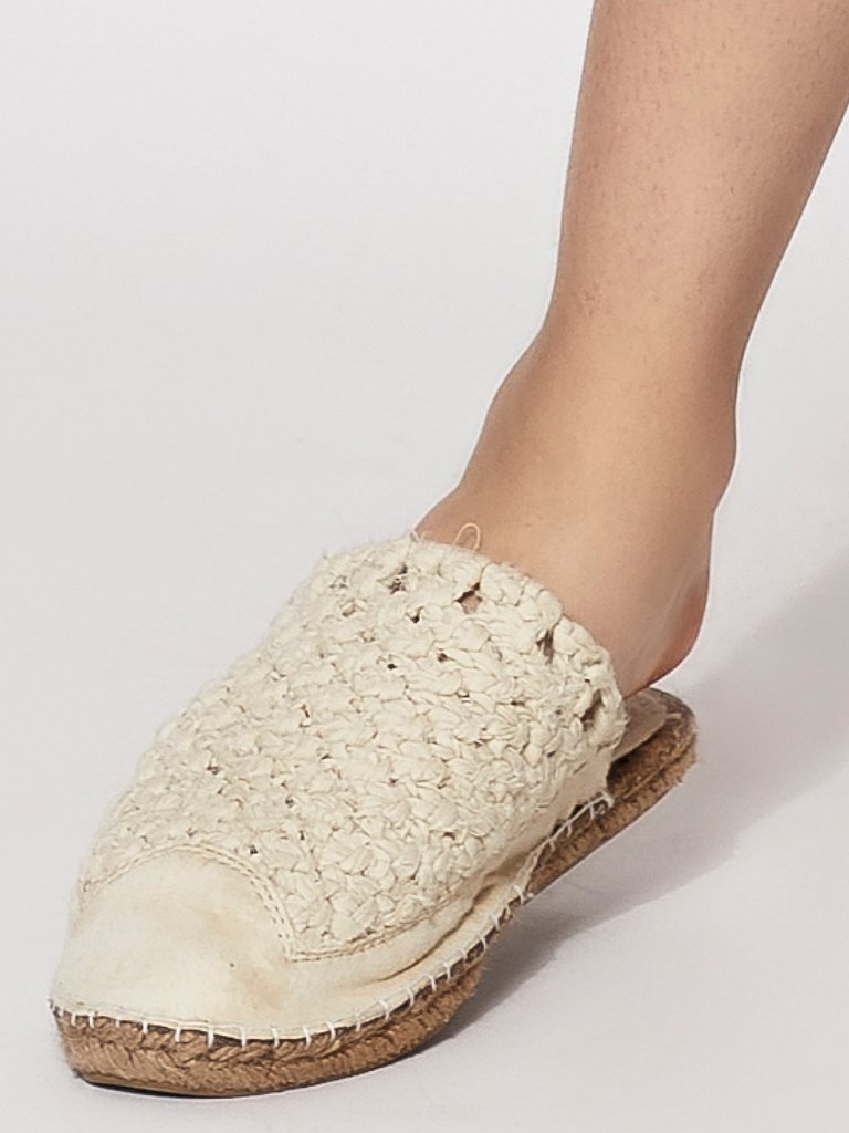 Organic Hand-Weaved Flats - Natural