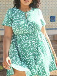 Plus Size Green Swing Dress with Front Keyhole Neckline