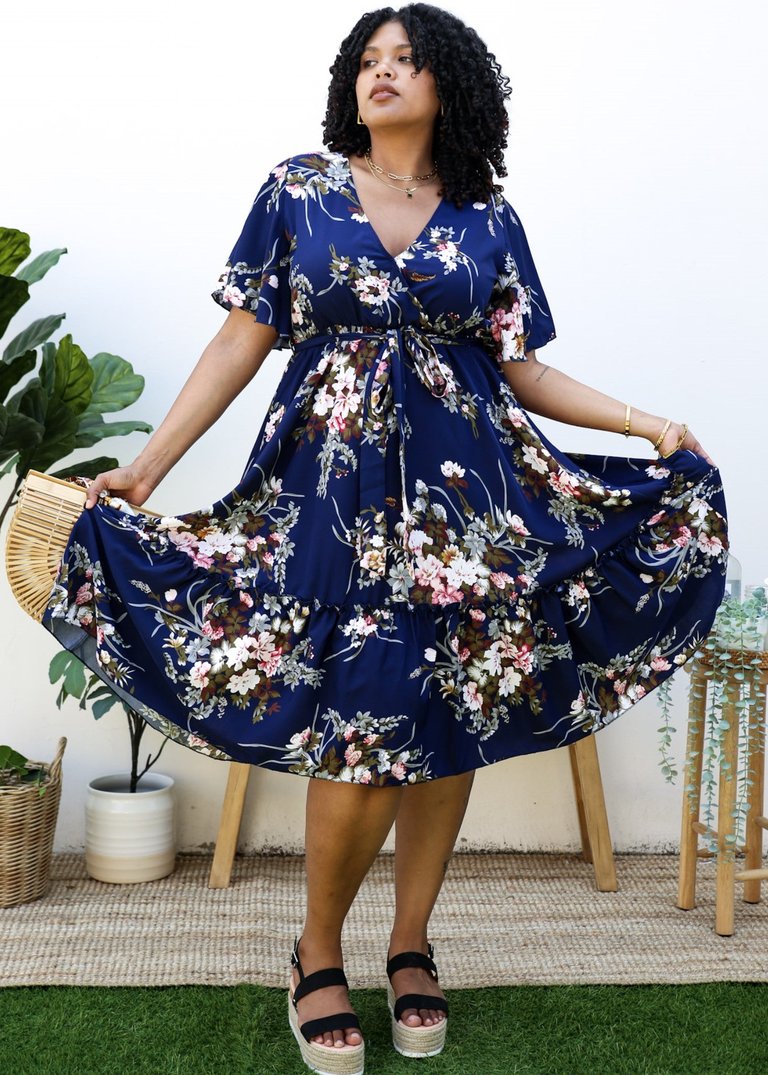 Plus Size V Neck Floral Print Flowy Navy Maxi Dress - Navy