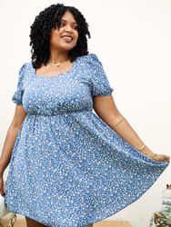 Plus Size White Floral Print Swing Dress with Square Neckline