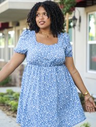 Plus Size White Floral Print Swing Dress with Square Neckline - Blue