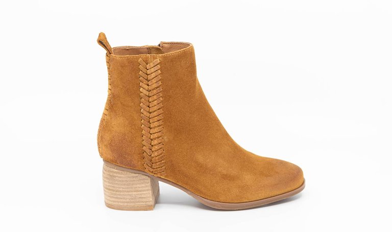 Nila N36 Booties - Cognac