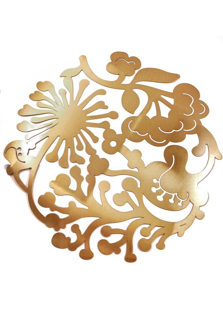 Floral Wreath Placemat Charger - Gold