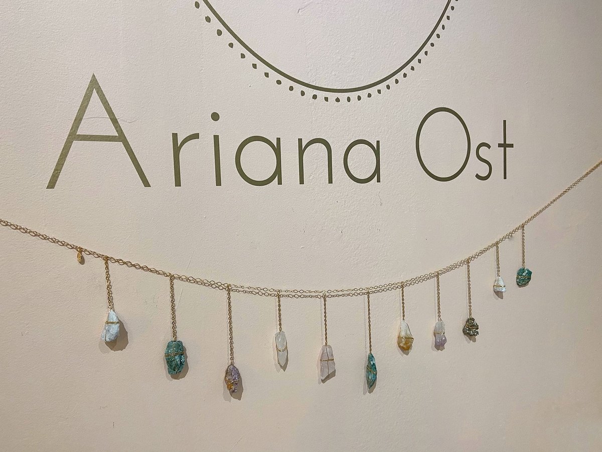 Aura Quartz Crystal Garland Ariana Ost  Crystal garland, Quartz crystal  decor, Crystal room decor