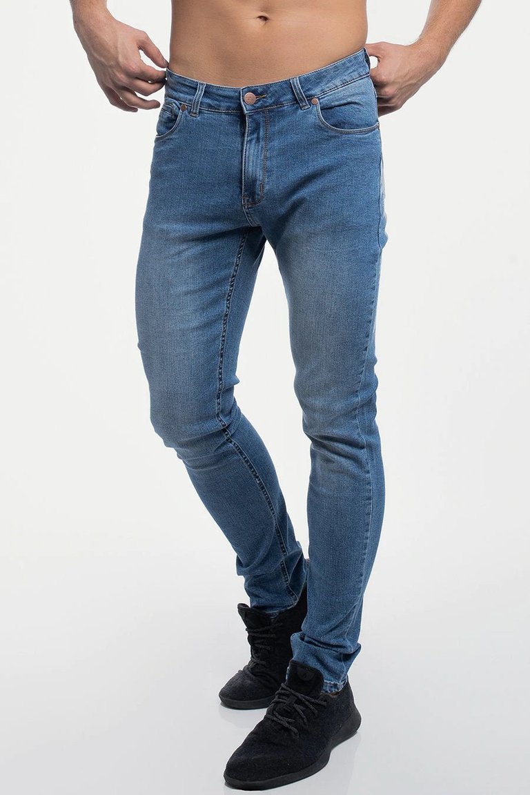 Straight Athletic Fit Jeans - Light Wash