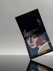 The Artistic Collection Girl with a Pearl Earring Eyeshadow Palette