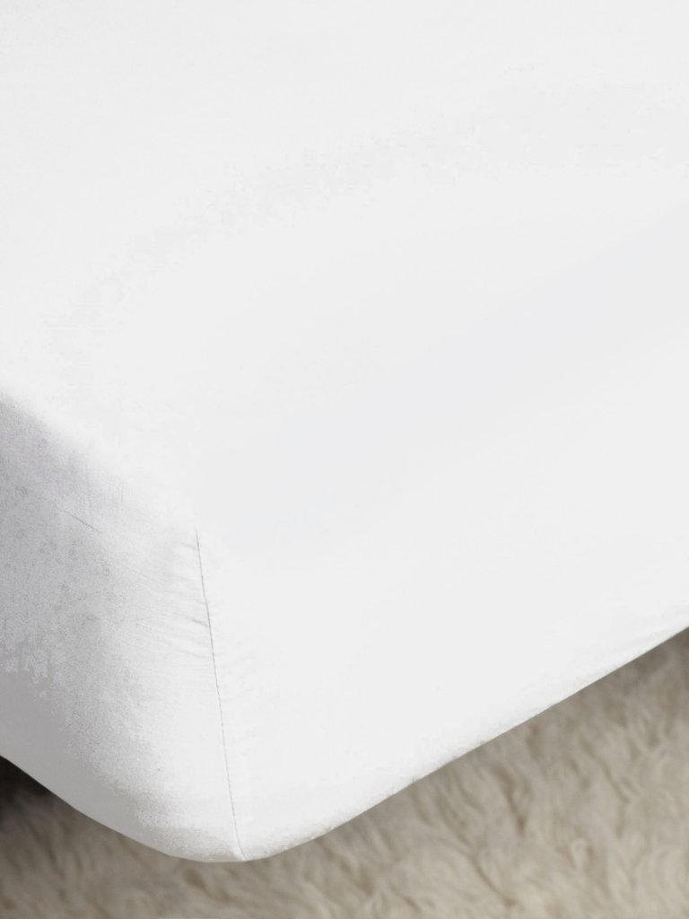 Belledorm 200 Thread Count Cotton Percale Deep Fitted Sheet (White) (Queen) (Queen) (UK - Kingsize)