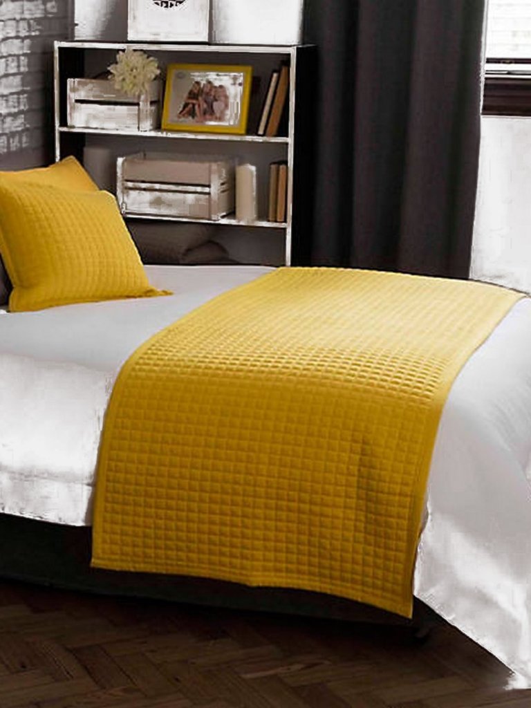 Belledorm Crompton Quilted Bed Runner (Saffron Yellow) (One Size) (One Size) - Saffron Yellow