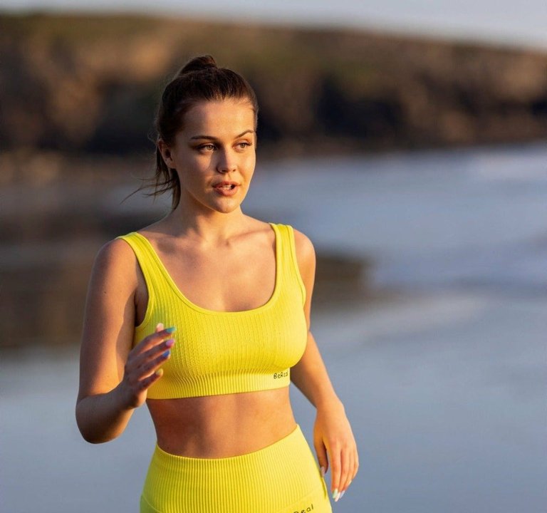 Essential Sports Bra - Yellow