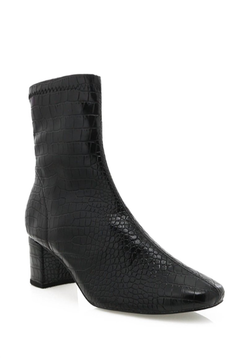 Jonas Croc Boots In Black - Black