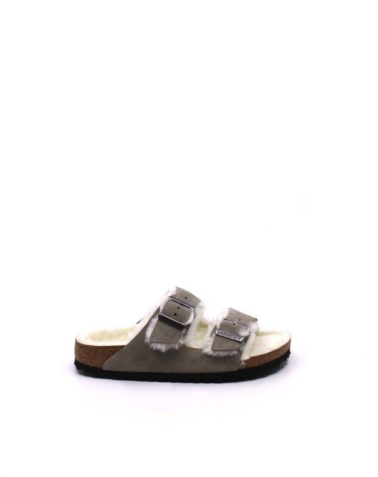 Women's Arizona Shearling Sandal - Narrow In Stone