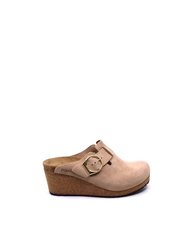 Women's Fanny Wedge Clog In Sand Narrow