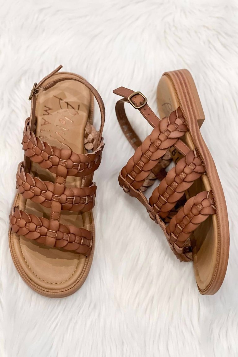 Women's Buckle Closure Sandal In Brown