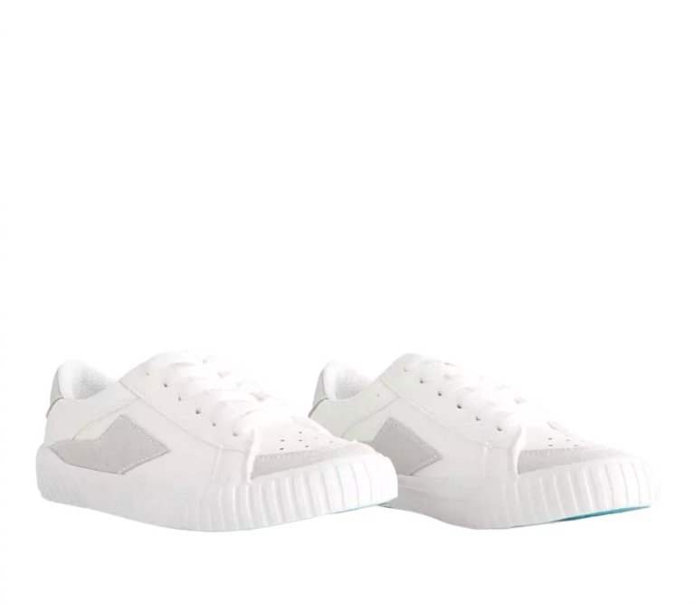 Women's Willa Sneaker In White