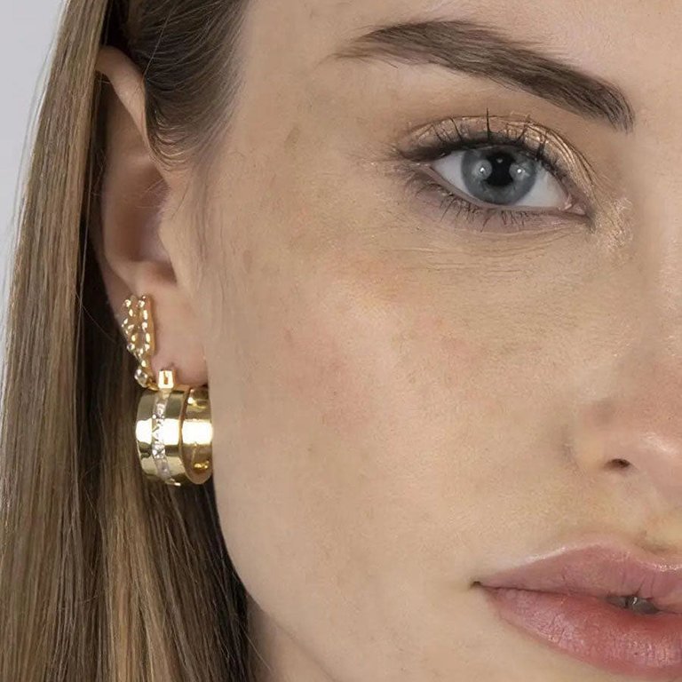 Céleste Cluster Stud Earrings