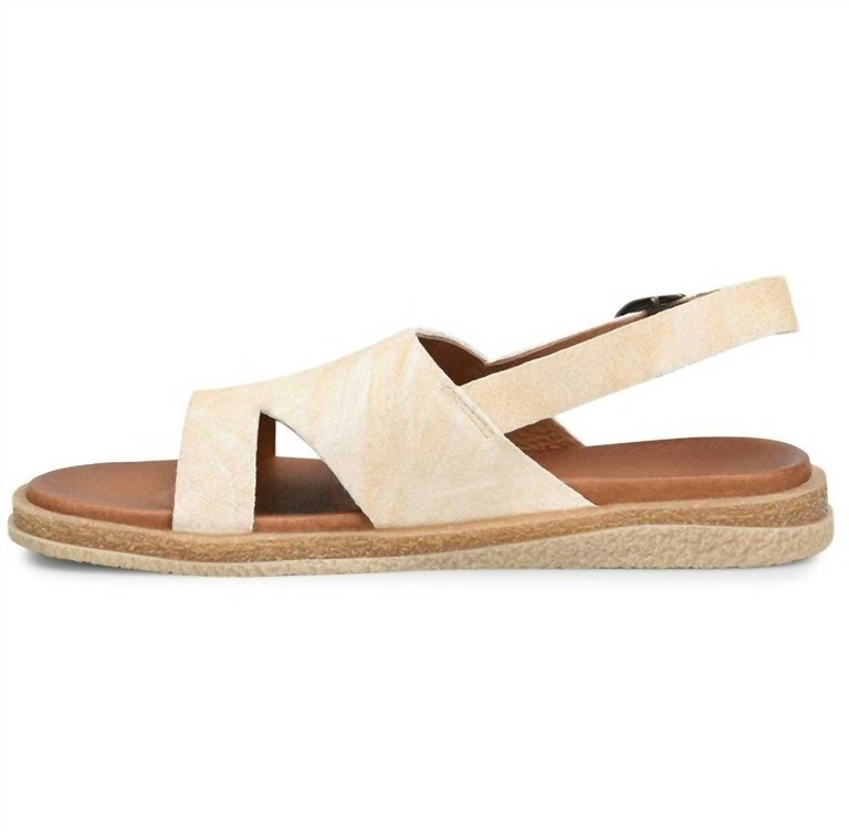 Women's Carah Sandal In Natural