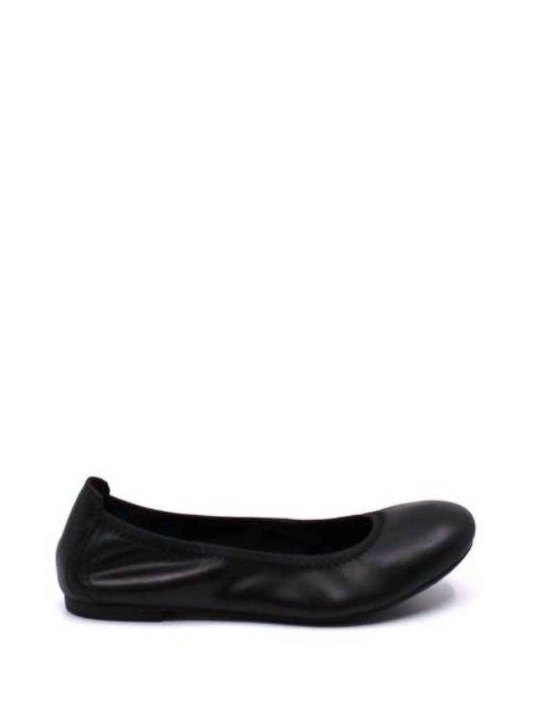 Women's Julianne Ballet Flat Shoe In Black