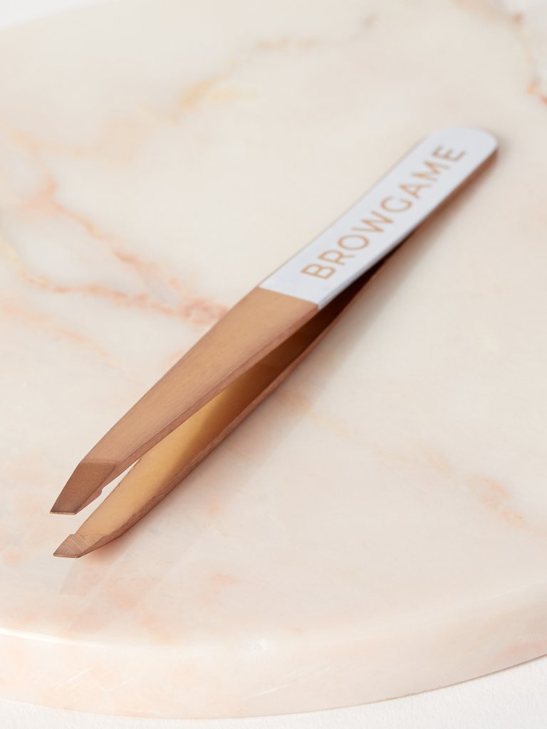 Prestige Slanted Rose Gold Tweezer - Rose Gold/White