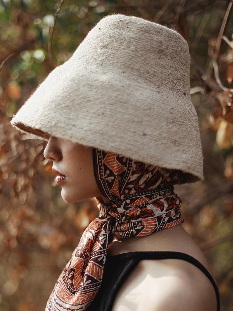 Naomi Jute Bucket Hat In Nude Beige