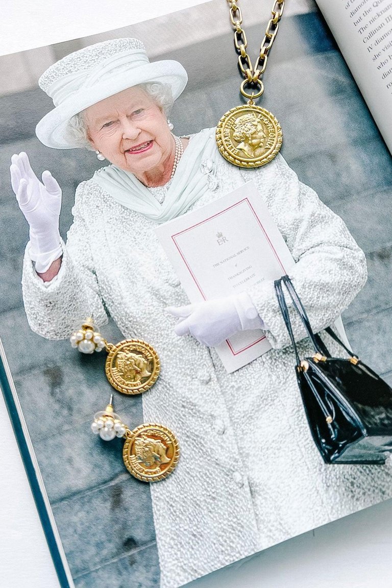 Queen Elizabeth Coin Pearl Drop Earrings