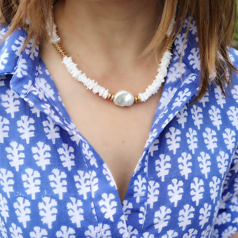 Suri Beaded Shell & Pearl T-Bar Necklace