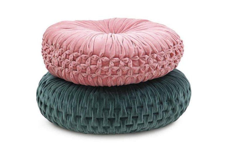 Velvet Round Cushion, Blush- 16 Inch