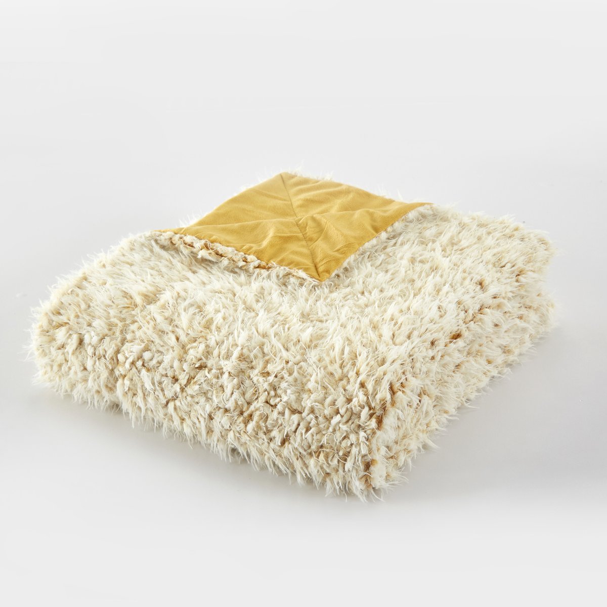 https://images.verishop.com/chic-home-design-chesney-throw-blanket-2-piece-set-cozy-super-soft-ultra-plush-shaggy-lion-faux-fur-micromink-with-design-coordinated-decorative-throw-pillow/M00000000419568-1260150853?auto=format&cs=strip&fit=max&w=1200