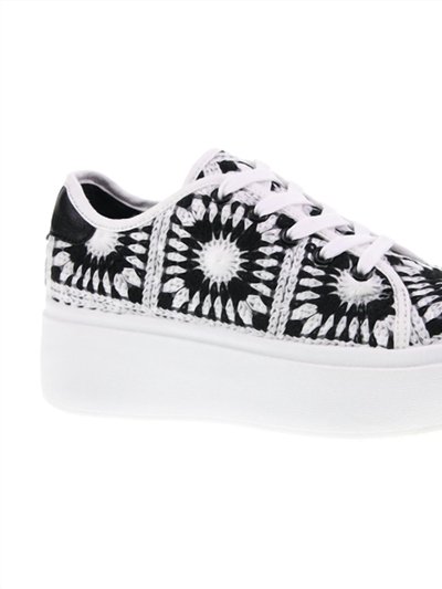 Chinese Laundry Women's Recreation Croche Sneakers In Black/white product