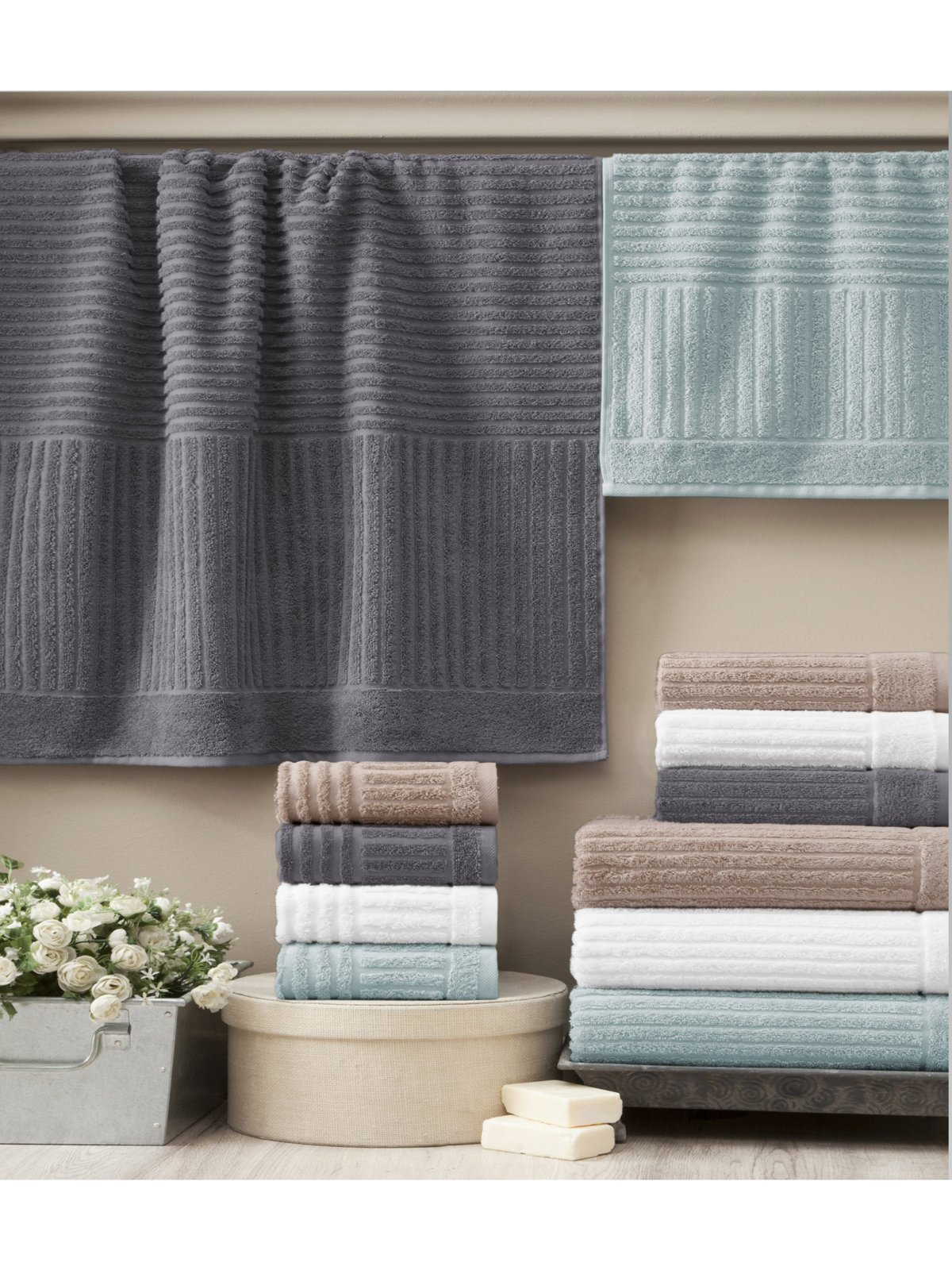 https://images.verishop.com/classic-turkish-towels-classic-turkish-towels-genuine-cotton-soft-absorbent-shimmer-brampton-6-piece-set-with-2-bath-towels-2-hand-towels-2-washcloths/M00651046288633-3584204862?auto=format&cs=strip&fit=max&w=1200