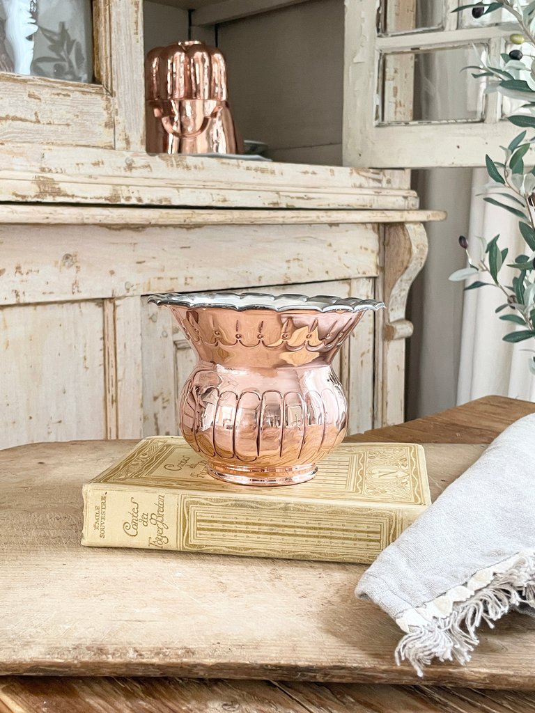 Vintage French Inspired Peach Sangria Candle