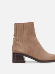 Women's Linny Boot In Truffle Brown - Truffle Brown