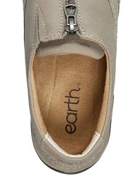 Women's Fannie Round Toe Casual Leather Slip-On Flats In Taupe